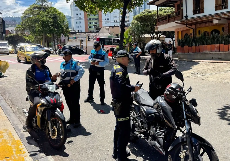 Gobierno prepara reforma al Código Nacional de Tránsito: buscan frenar abusos y fotomultas