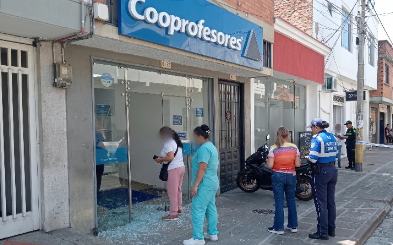 Fleteros le robaron $10 millones a una adulta mayor en el centro de San Gil