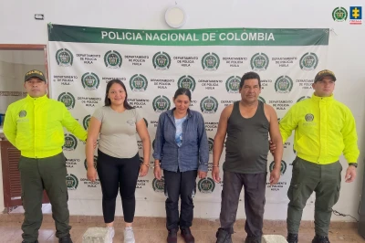 Sonrieron al ser capturados: ¡A la cárcel la familia que emboscó y apuñaló a una mujer!