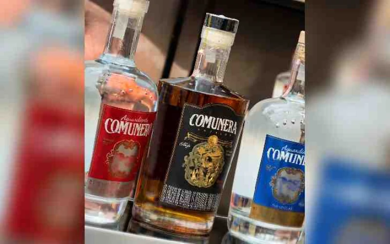 Santander ya tiene licor propio: Aguardiente Comunero y el Ron Revolución Comunera
