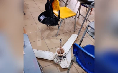 Dos estudiantes resultaron heridos tras la caída de un ventilador en colegio de Santander
