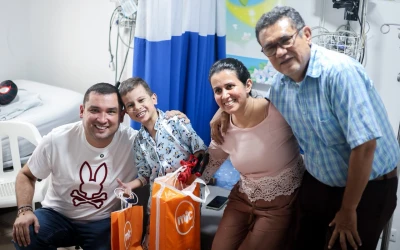 Entre tratamientos y clases: Lucas continúa estudiando en el HIC de Floridablanca