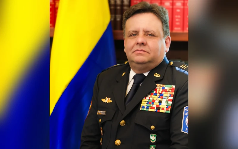 De La Espriella ordena la salida del director nacional de Bomberos por presuntas irregularidades