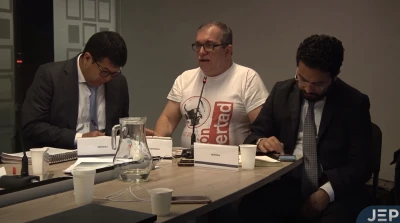 Indignación entre las víctimas de secuestro por las declaraciones de 'buen trato' de 'Timochenko'