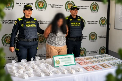 Golpe al microtráfico en Girón: capturan a mujer con 600 dosis de bazuco y dinero en efectivo
