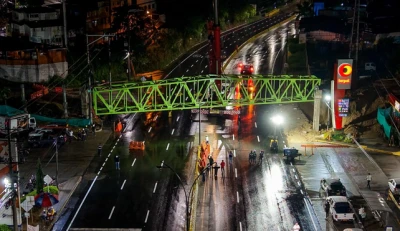 El tercer carril de Floridablanca está a un paso de ser realidad: así quedó su nuevo puente peatonal