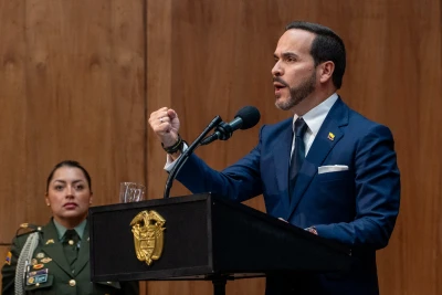 “¡Se acabaron las roscas!”: De La Espriella advierte que sacará a quienes no actúen con transparencia
