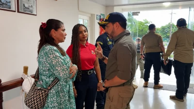 “No confundan cortesía con complicidad”: De la Espriella lanzó dura advertencia en San Andrés