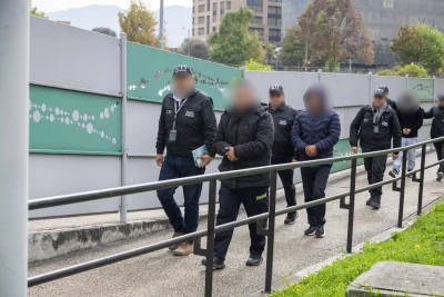 Capturan a 4 policías por muerte de un hombre que habría recibido golpes y descargas eléctricas