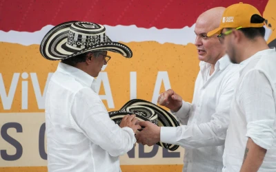 Mancuso revela que fue presionado por entorno de Petro para acusar a Uribe y De la Espriella