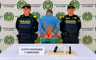 Con una pistola de balines habría intentado robar un anillo de oro a una pasajera de bus en Bucaramanga