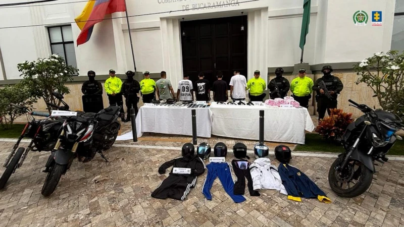 Con cuatro armas de fuego y 3.500 gramos de droga: así cayeron cinco hombres en Floridablanca