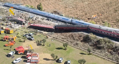 Colisión de dos trenes de alta velocidad en España deja al menos 68 muertos y decenas de heridos