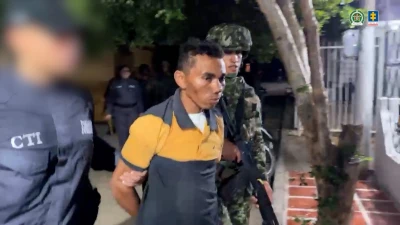 Fingían pertenecer a grupos armados para abusar sexualmente de sus víctimas: tres capturados